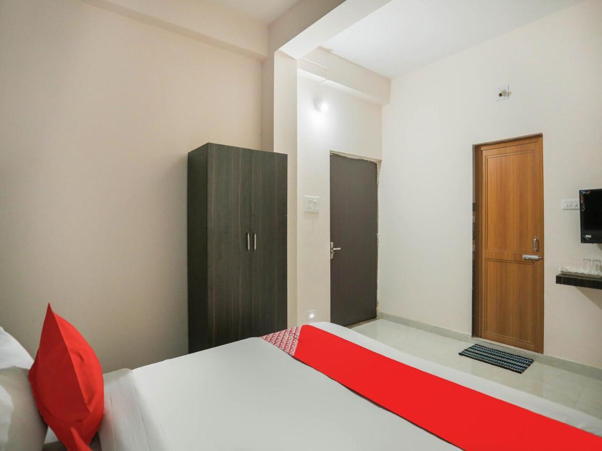 Flagship 76560 Hotel Vanss Bhubaneswar Esterno foto