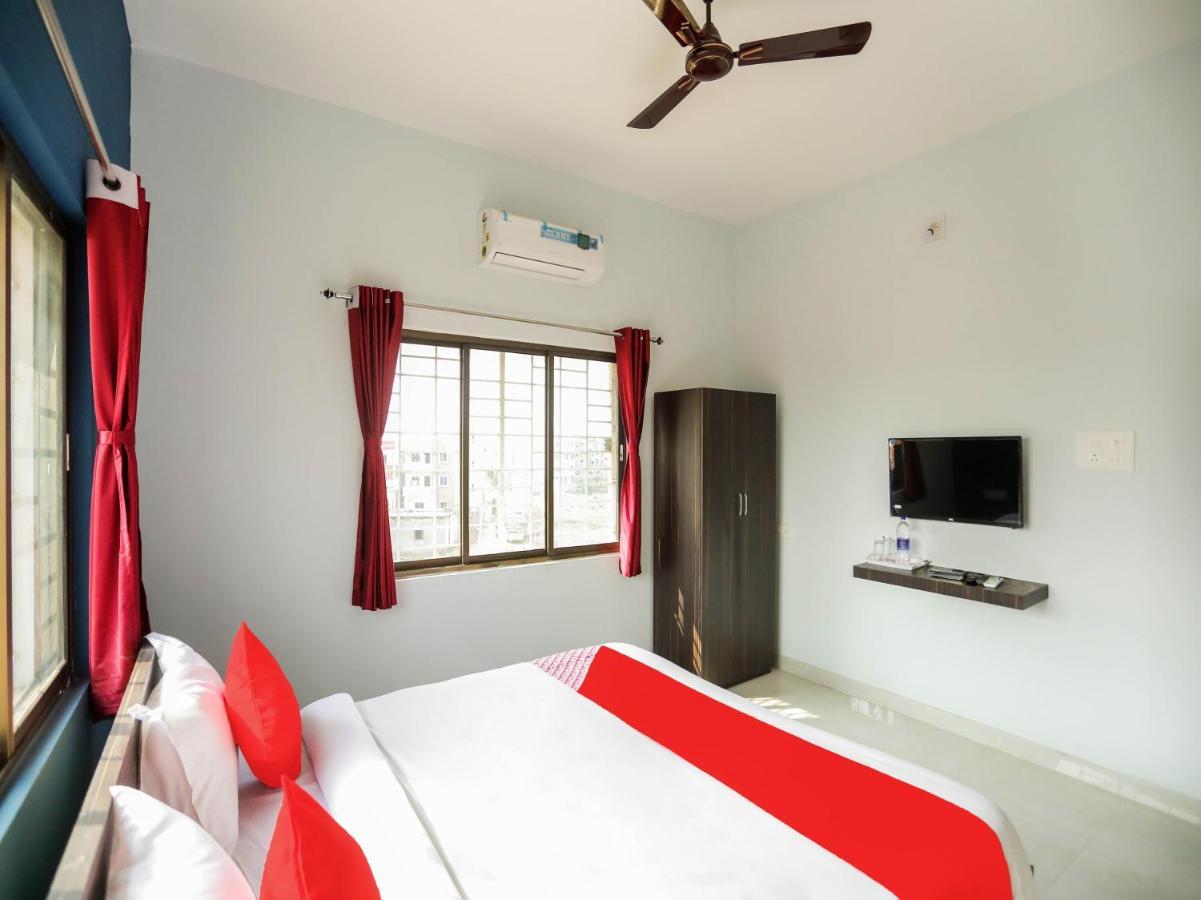 Flagship 76560 Hotel Vanss Bhubaneswar Esterno foto