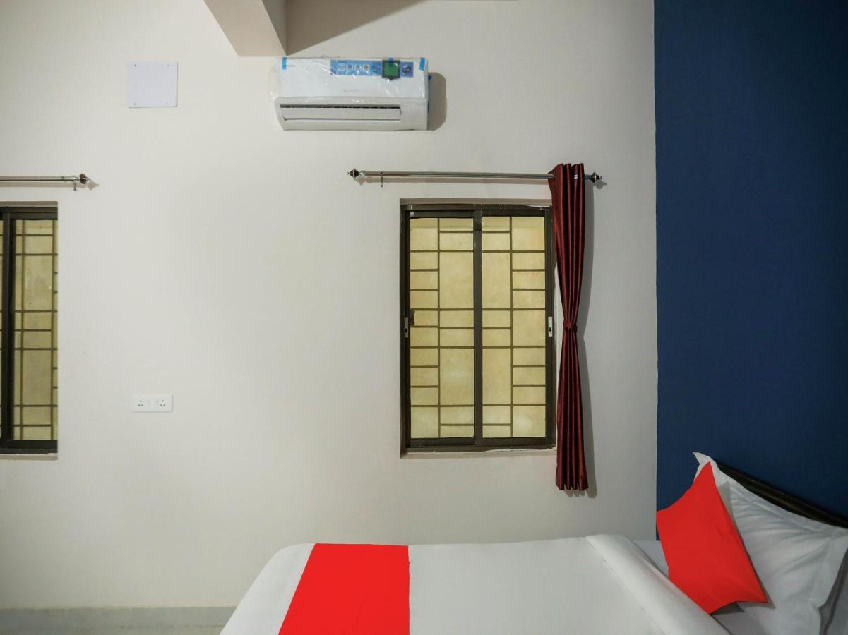 Flagship 76560 Hotel Vanss Bhubaneswar Esterno foto